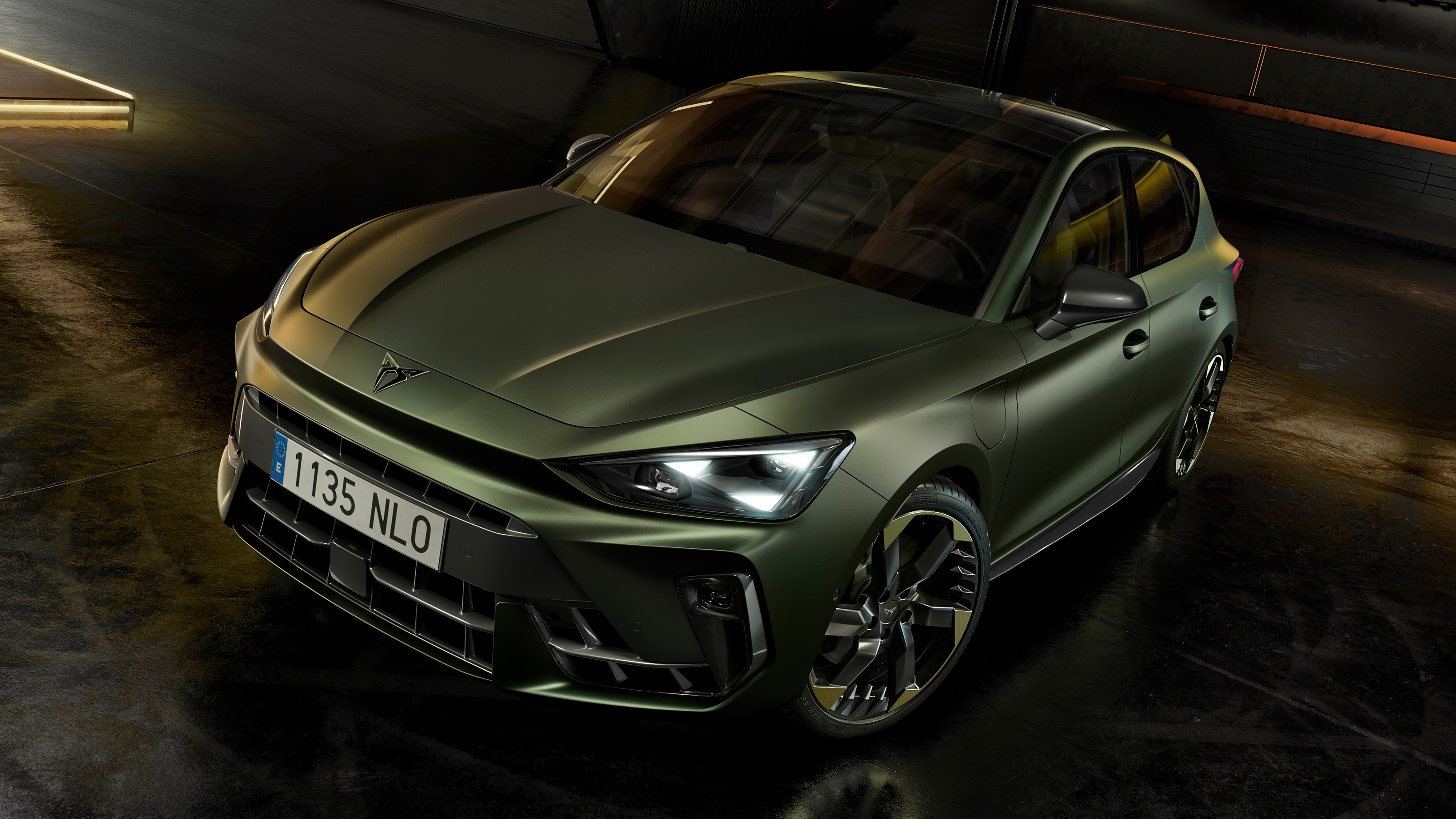 Cupra Leon Tribe Edition - front