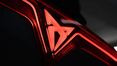 Cupra Terramar V2 long-term - light-up logo