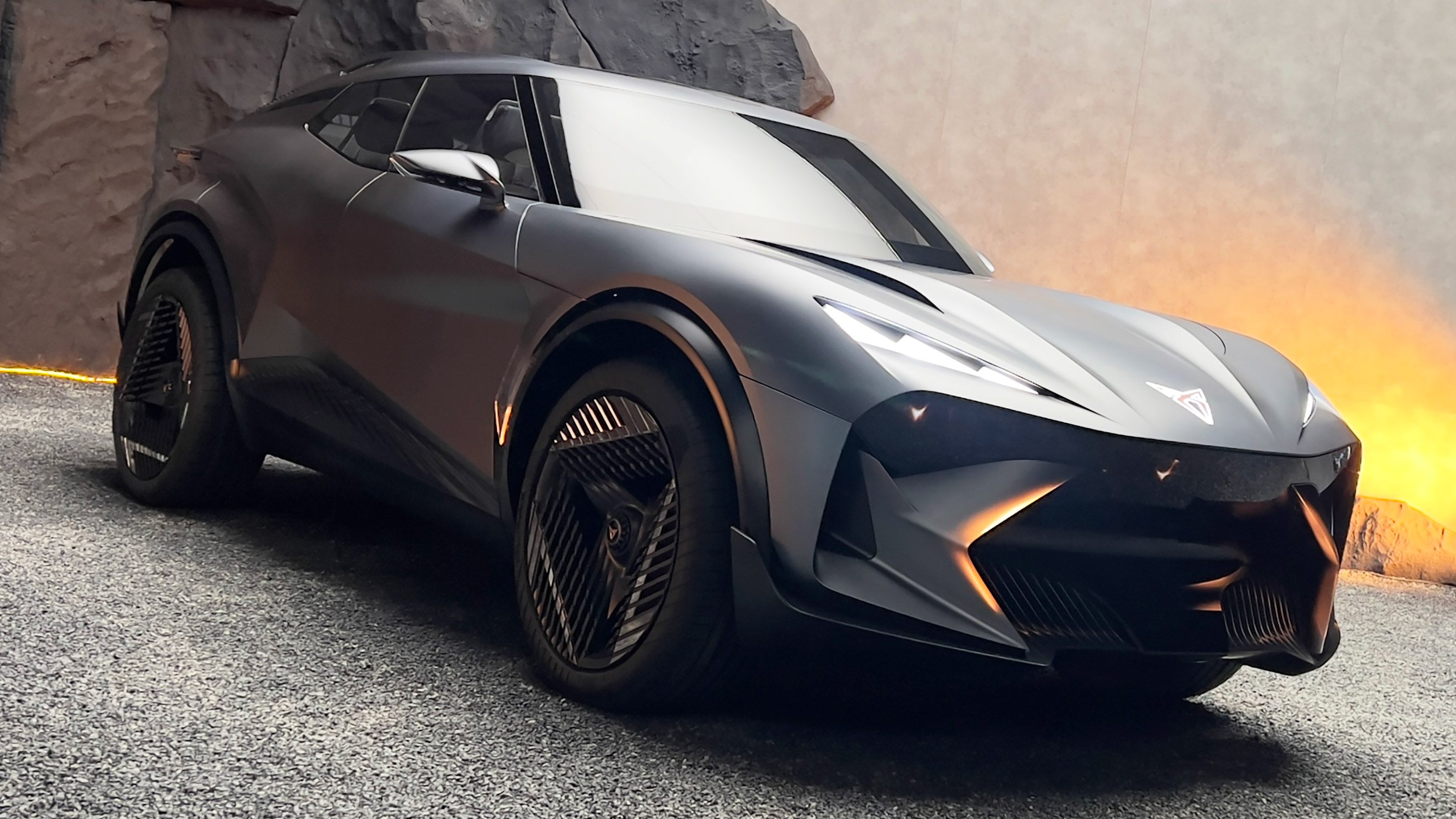 Cupra Tindaya concept - front reveal
