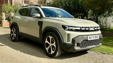 Dacia Duster LT - front 3/4