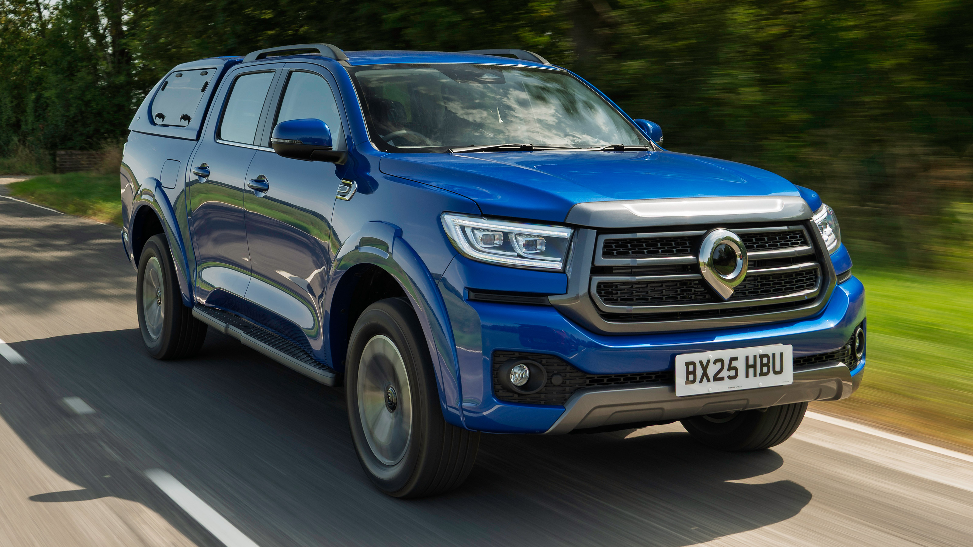 GWM Poer300 - front action