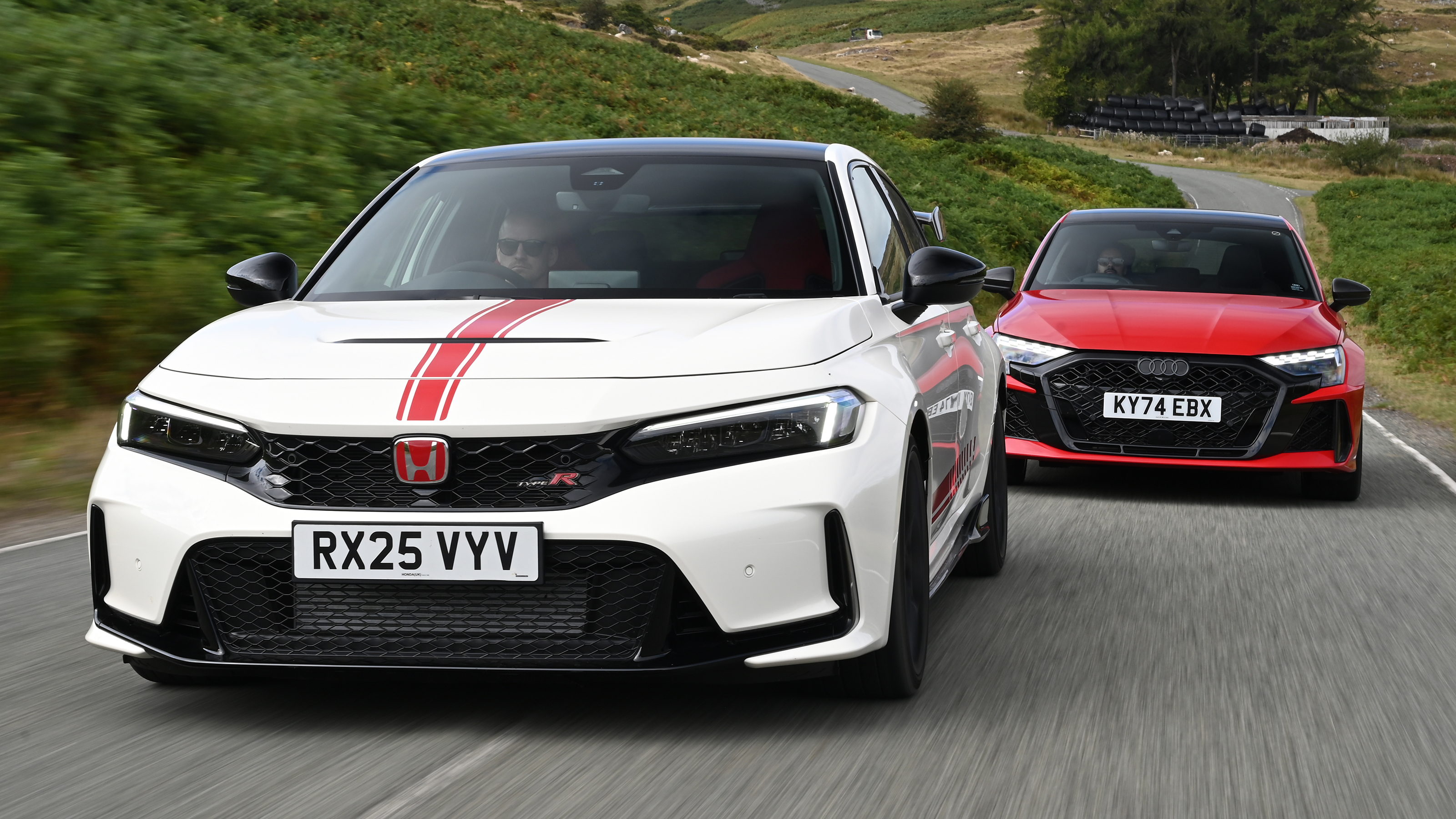 Honda Civic Type R vs Audi RS 3 - front end