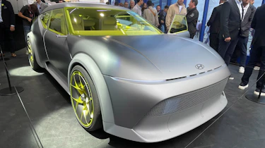 Hyundai Concept Three - Munich front