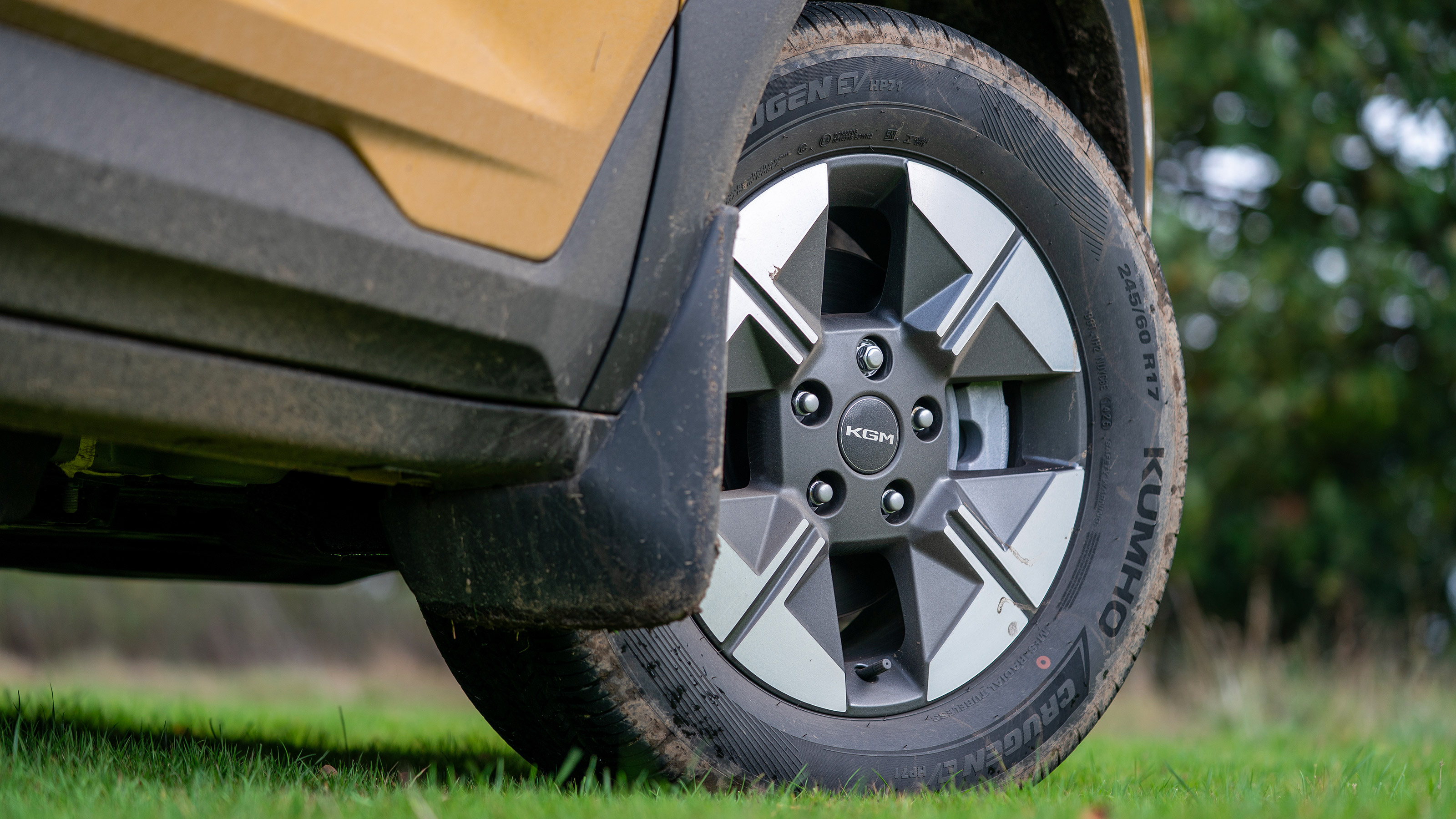 KGM Musso EV - wheel