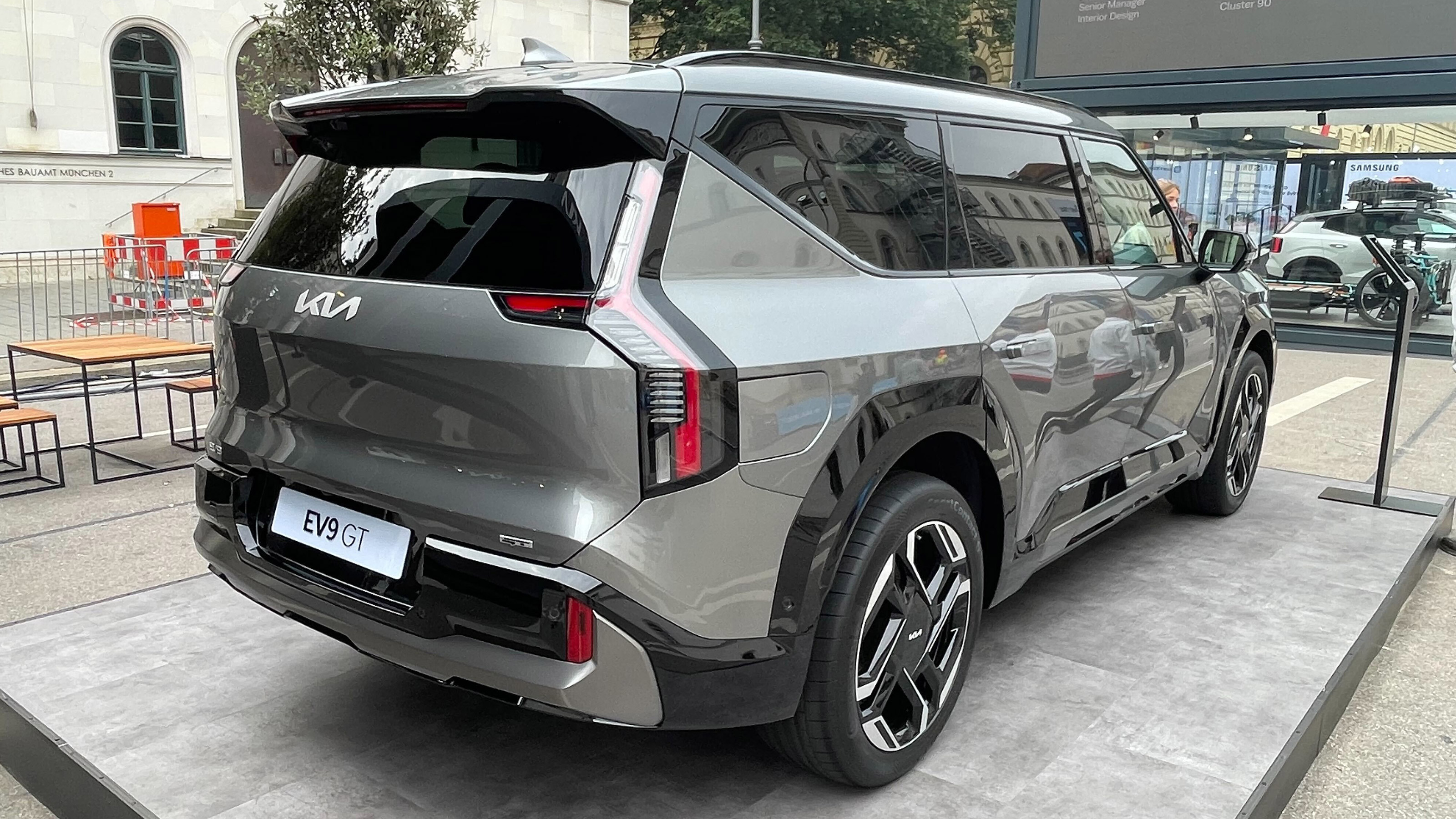 Kia EV9 GT - Munich rear
