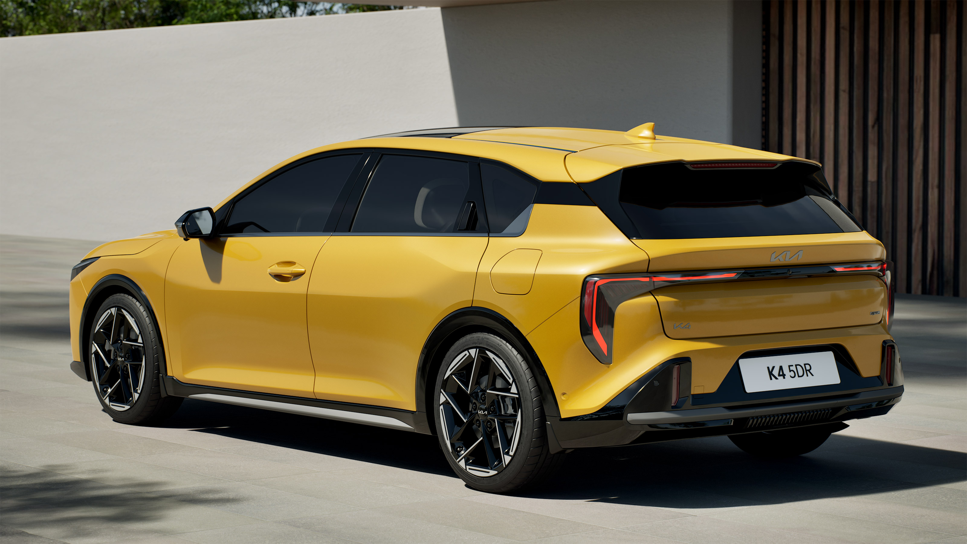 Kia K4 - rear