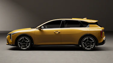 Kia K4 - side studio