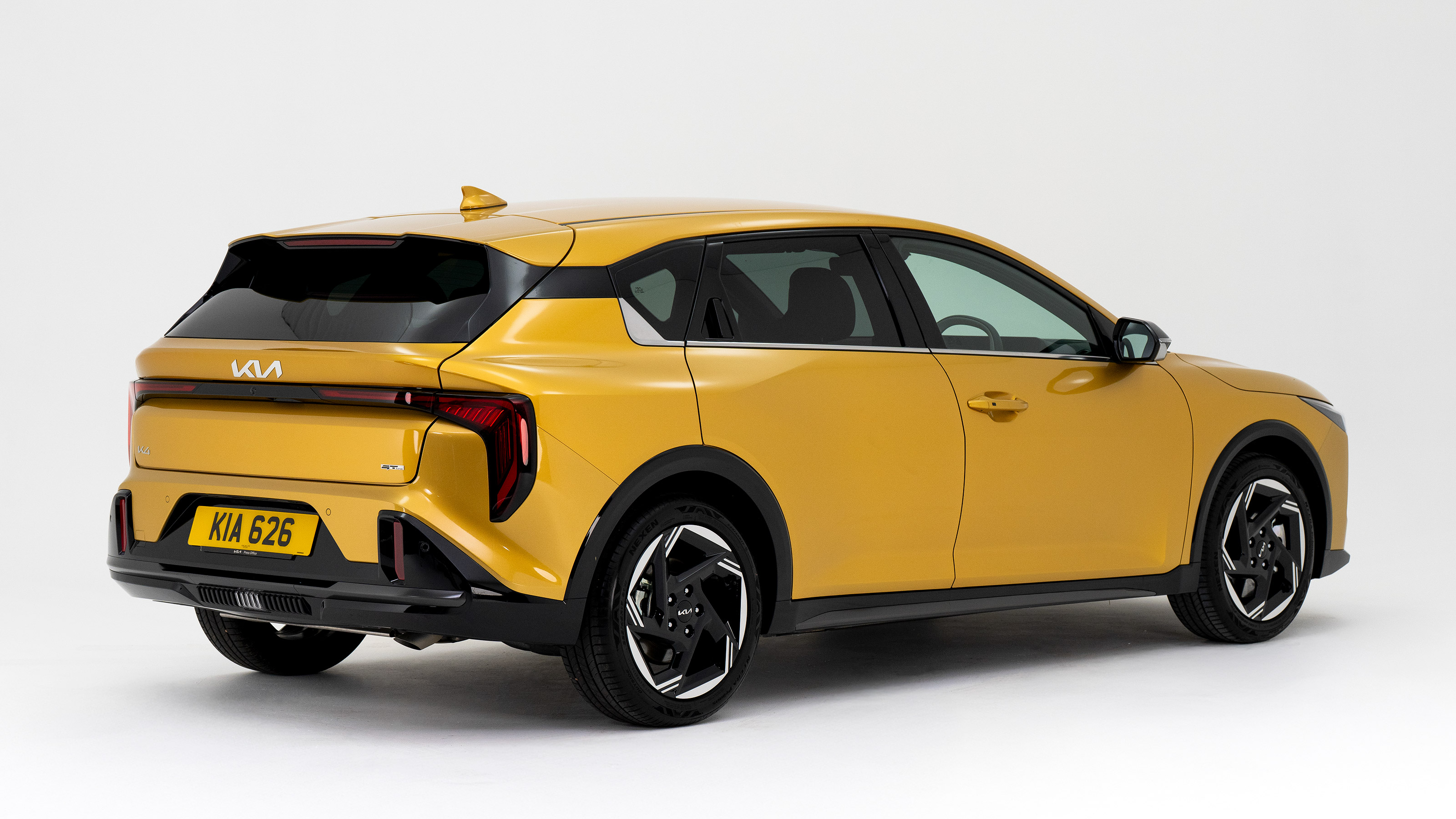 Kia K4 UK - rear