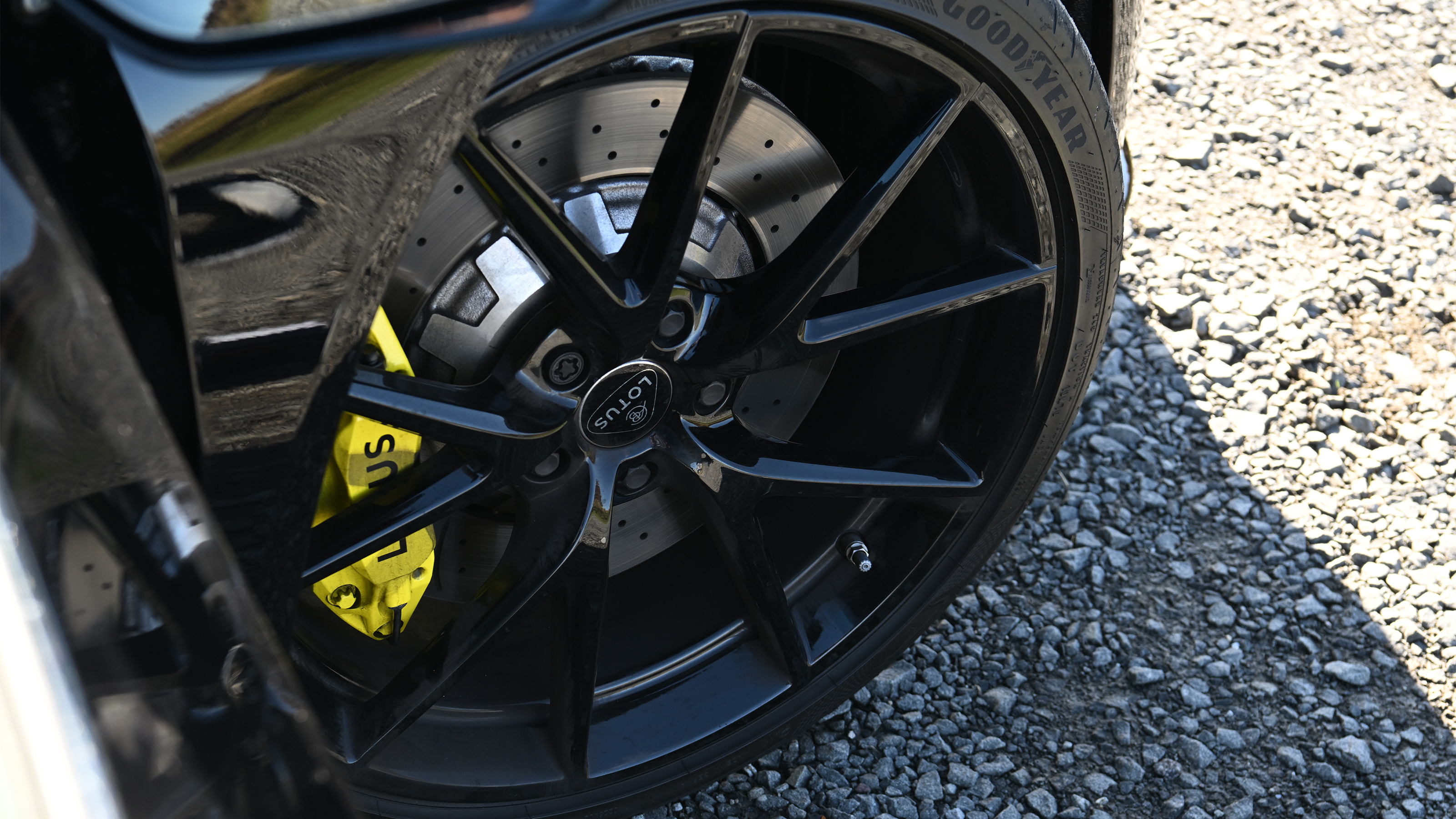 Lotus Emira - alloy wheel