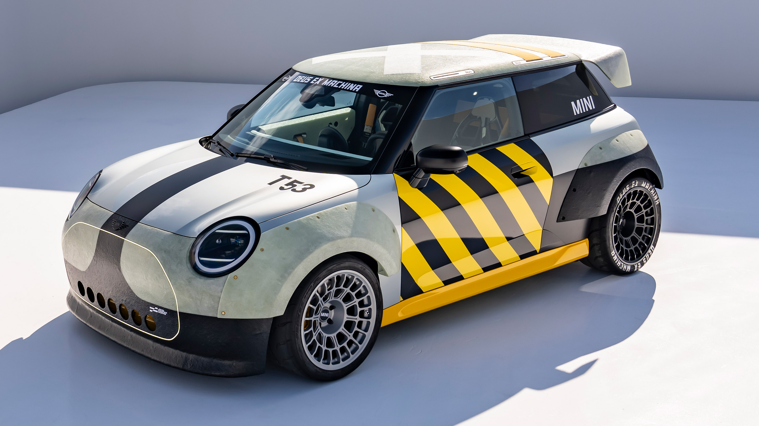 MINI x Deus Ex Machina concept - front above