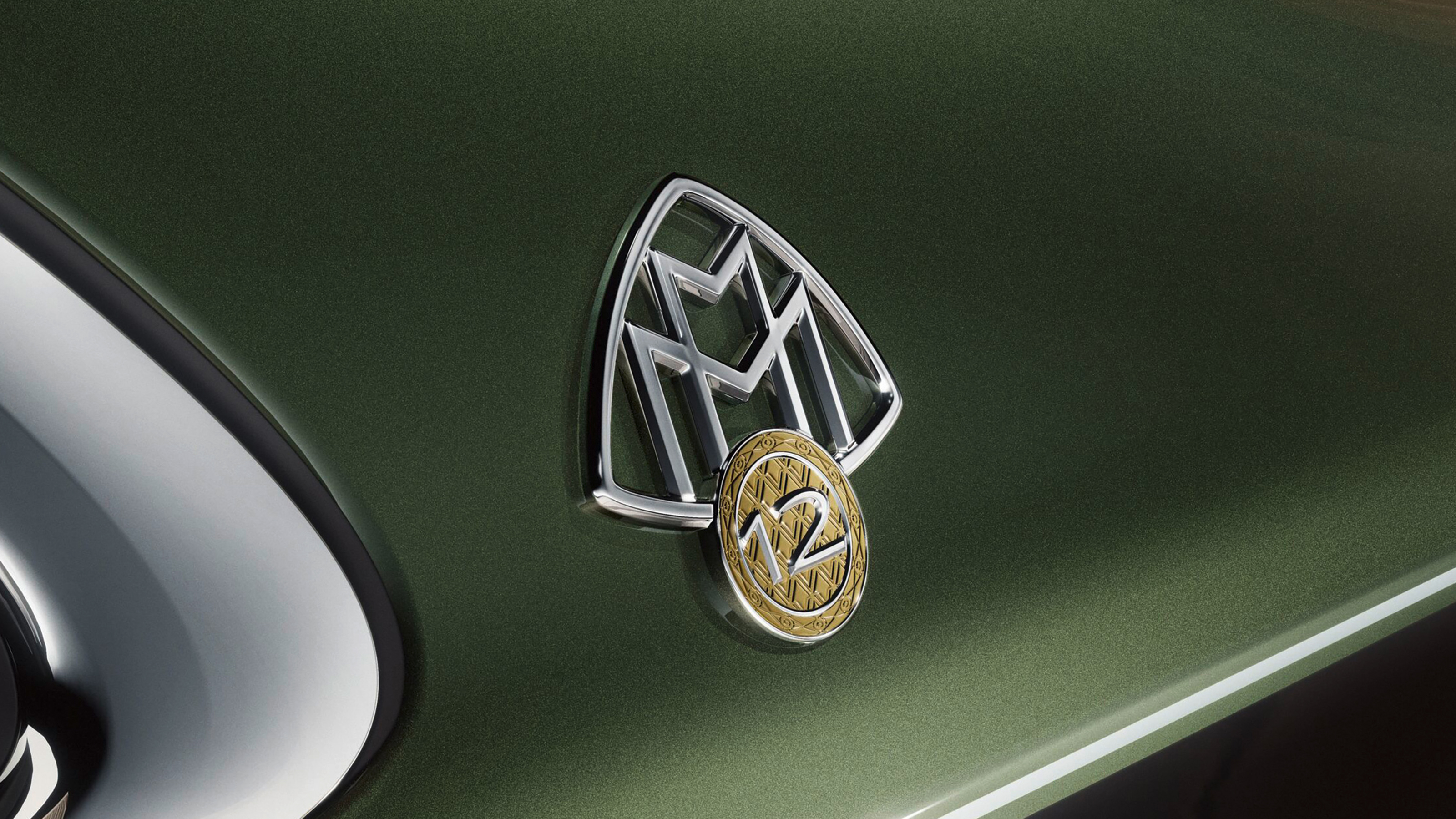 New Mercedes-Maybach V12 Edition - Maybach logo
