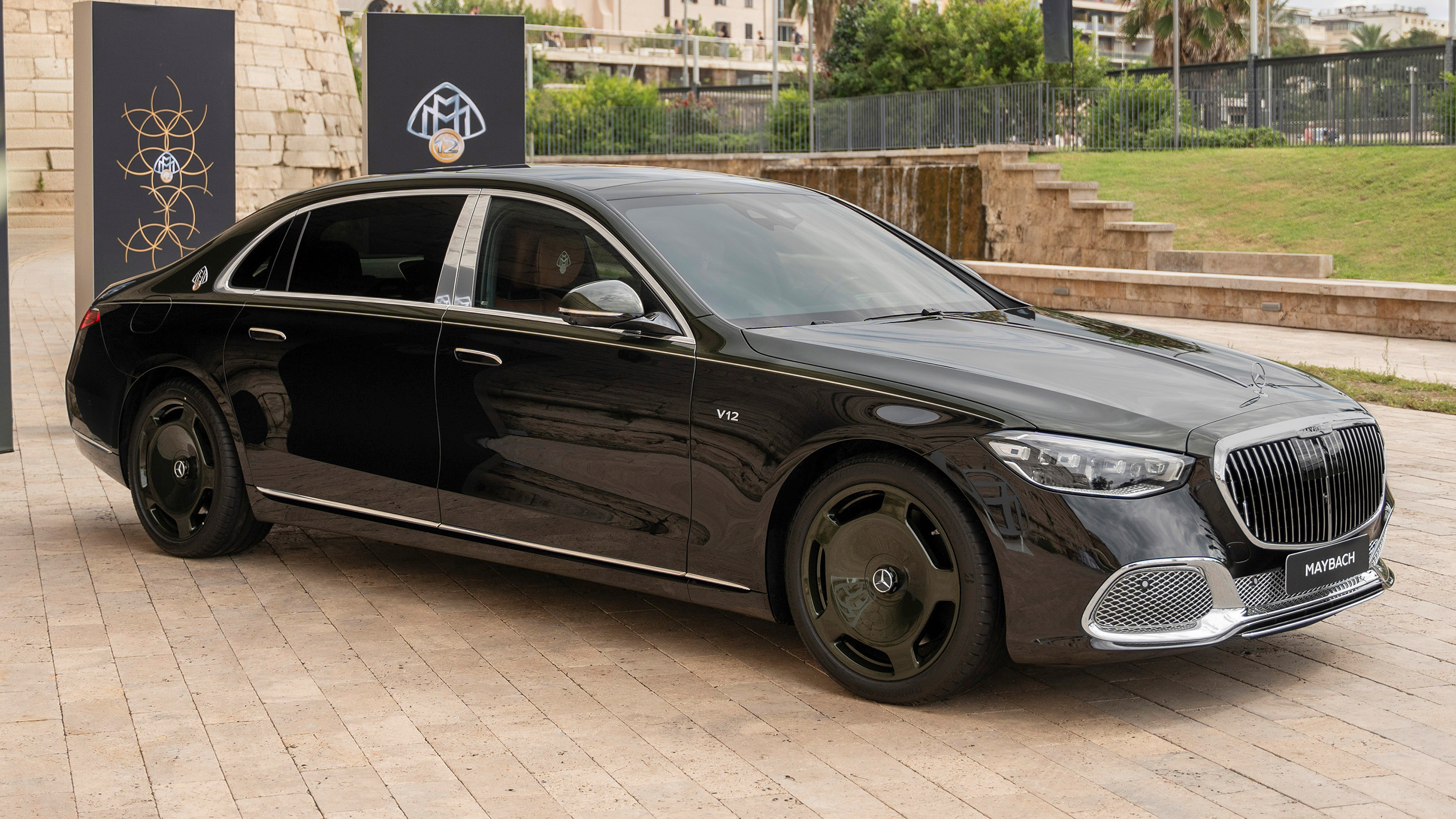 New Mercedes-Maybach V12 Edition - front angled