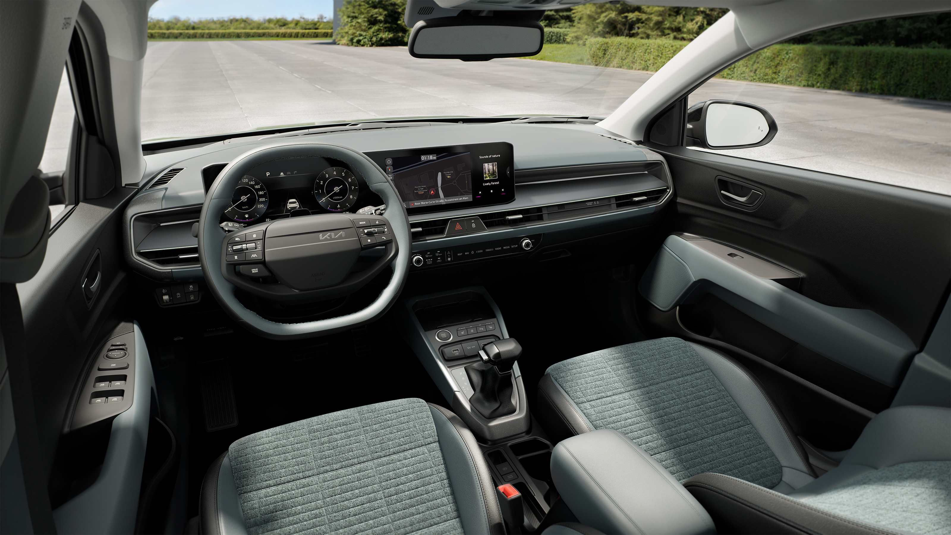 New Kia Stonic STD - dashboard