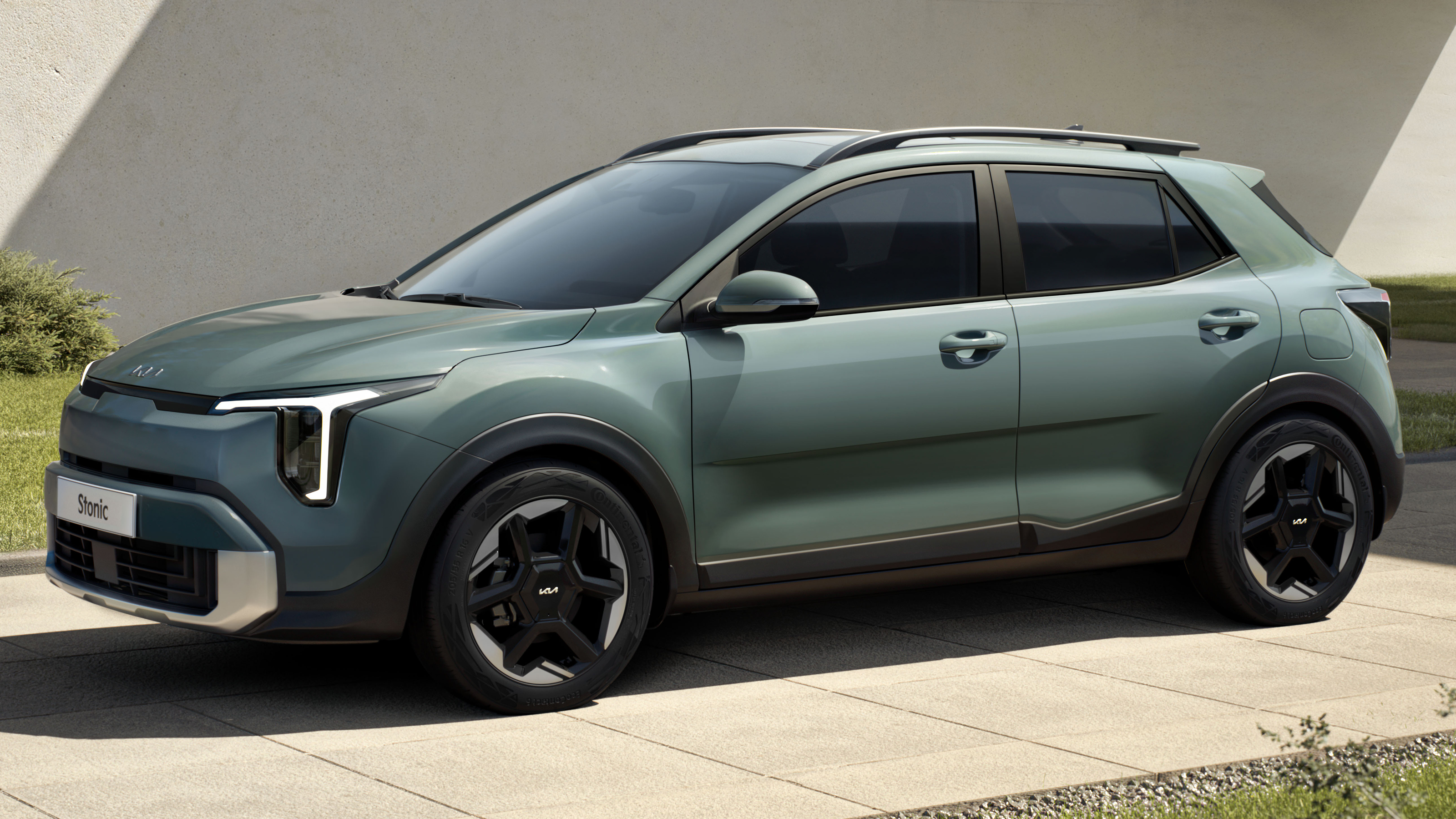 New Kia Stonic STD - front angled