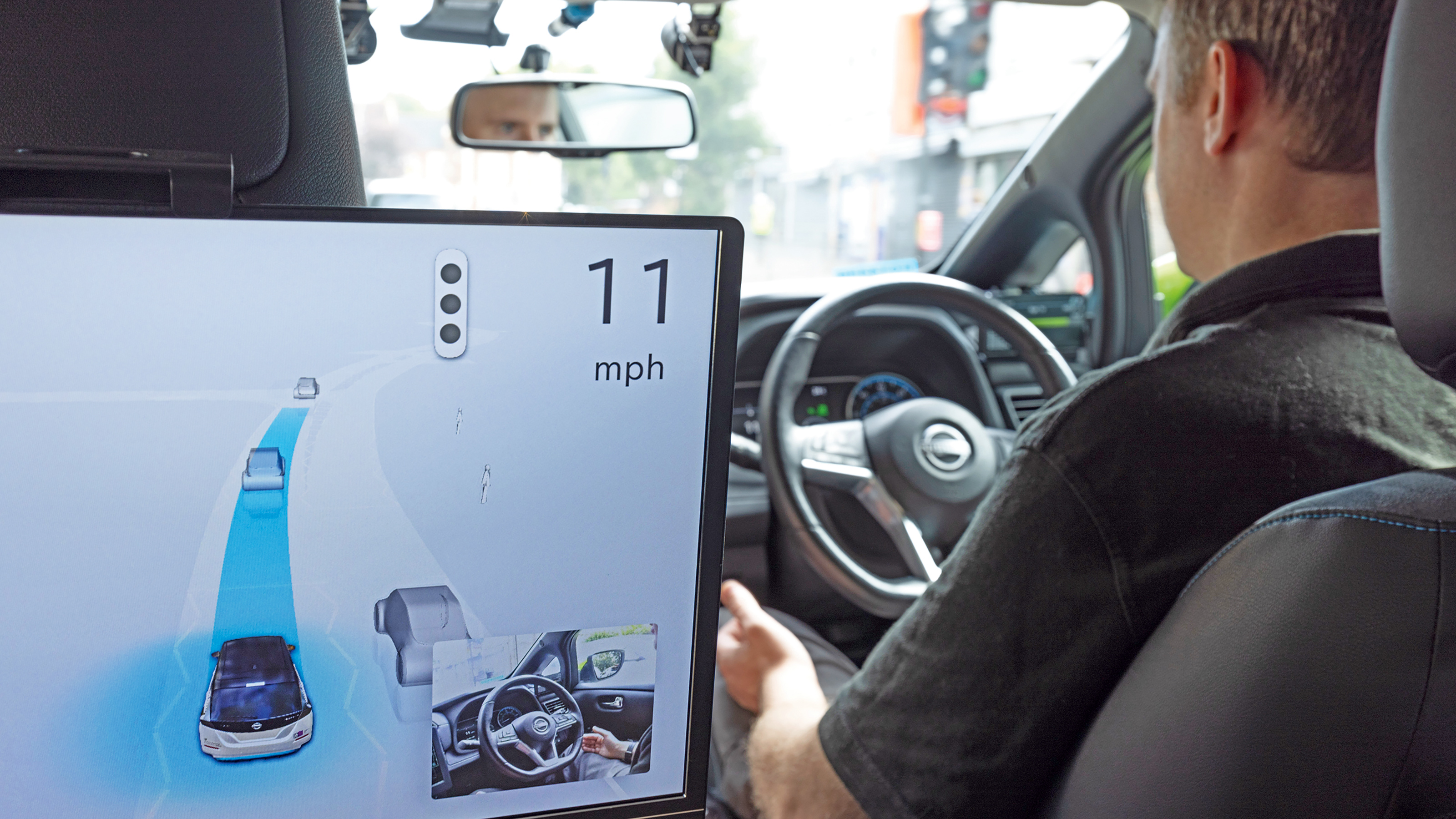 self driving Nissan Leaf Mk2 Alastair Crooks