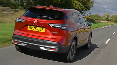 Nissan Qashqai e-Power - rear tracking