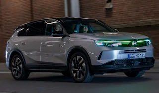 Prototype Vauxhall SUV - dynamic angled green light