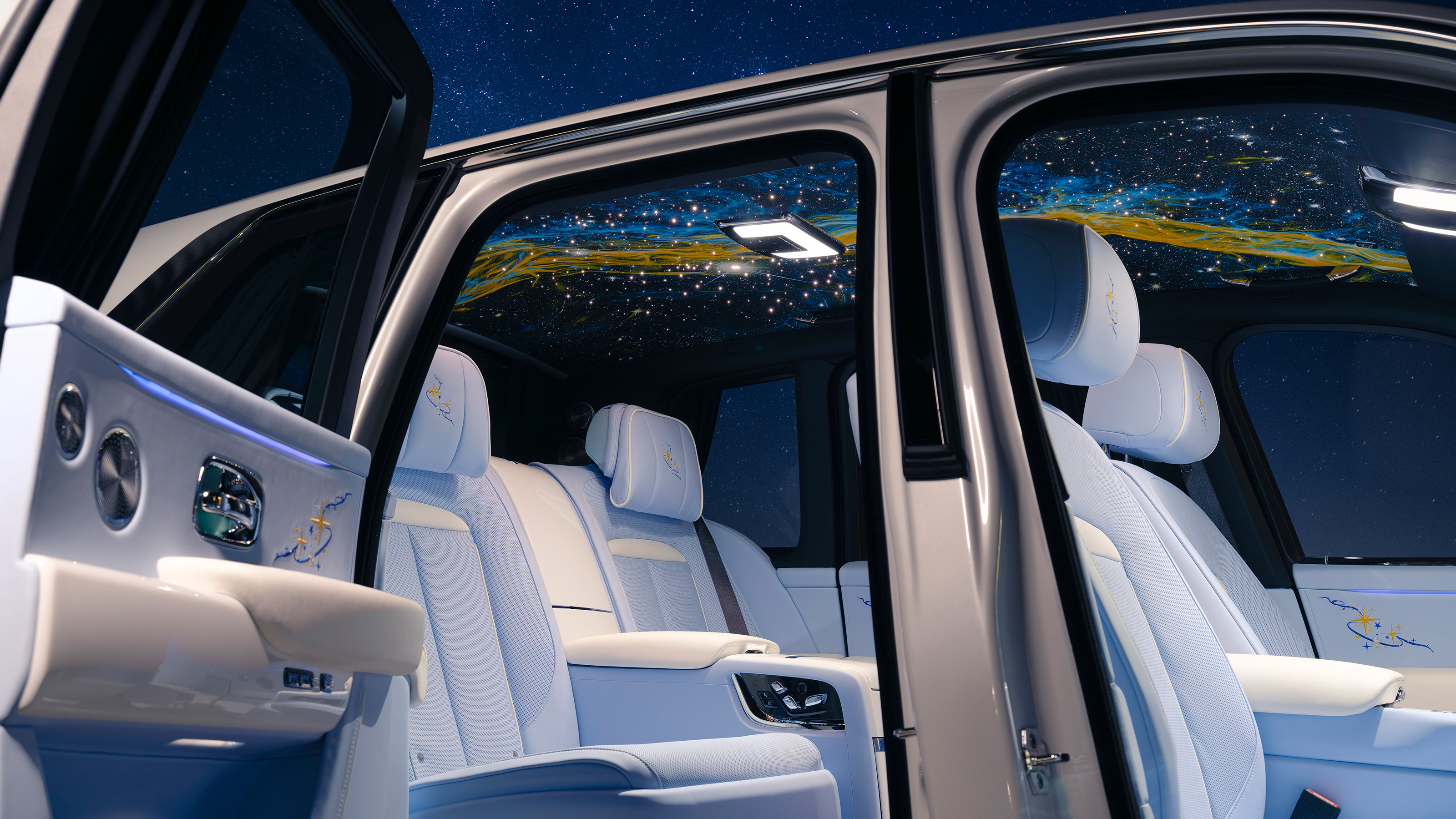 Rolls-Royce Cullinan Cosmos - interior