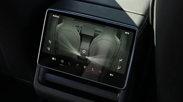 Tesla Model Y Performance 2025 - rear screen