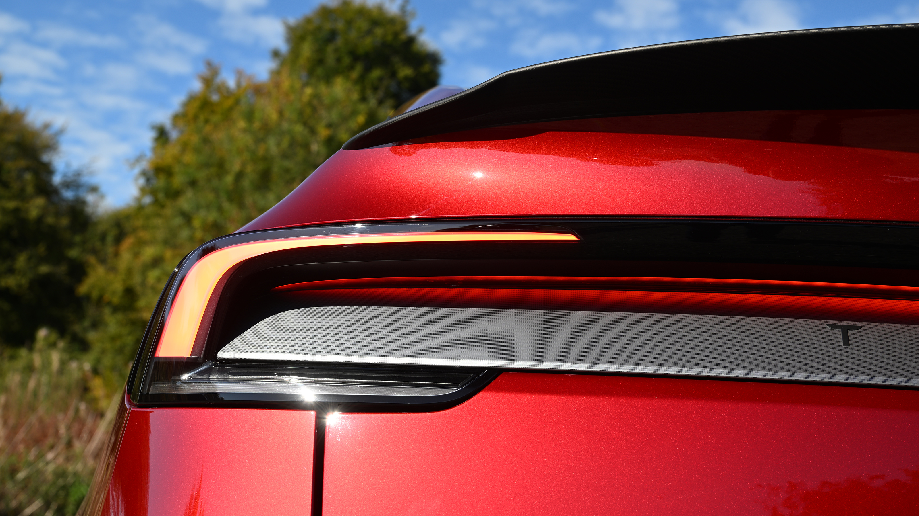 Tesla Model Y Performance 2025 - rear lights