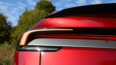 Tesla Model Y Performance 2025 - rear lights