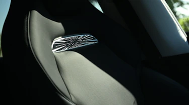 Tesla Model Y Performance 2025 - seats