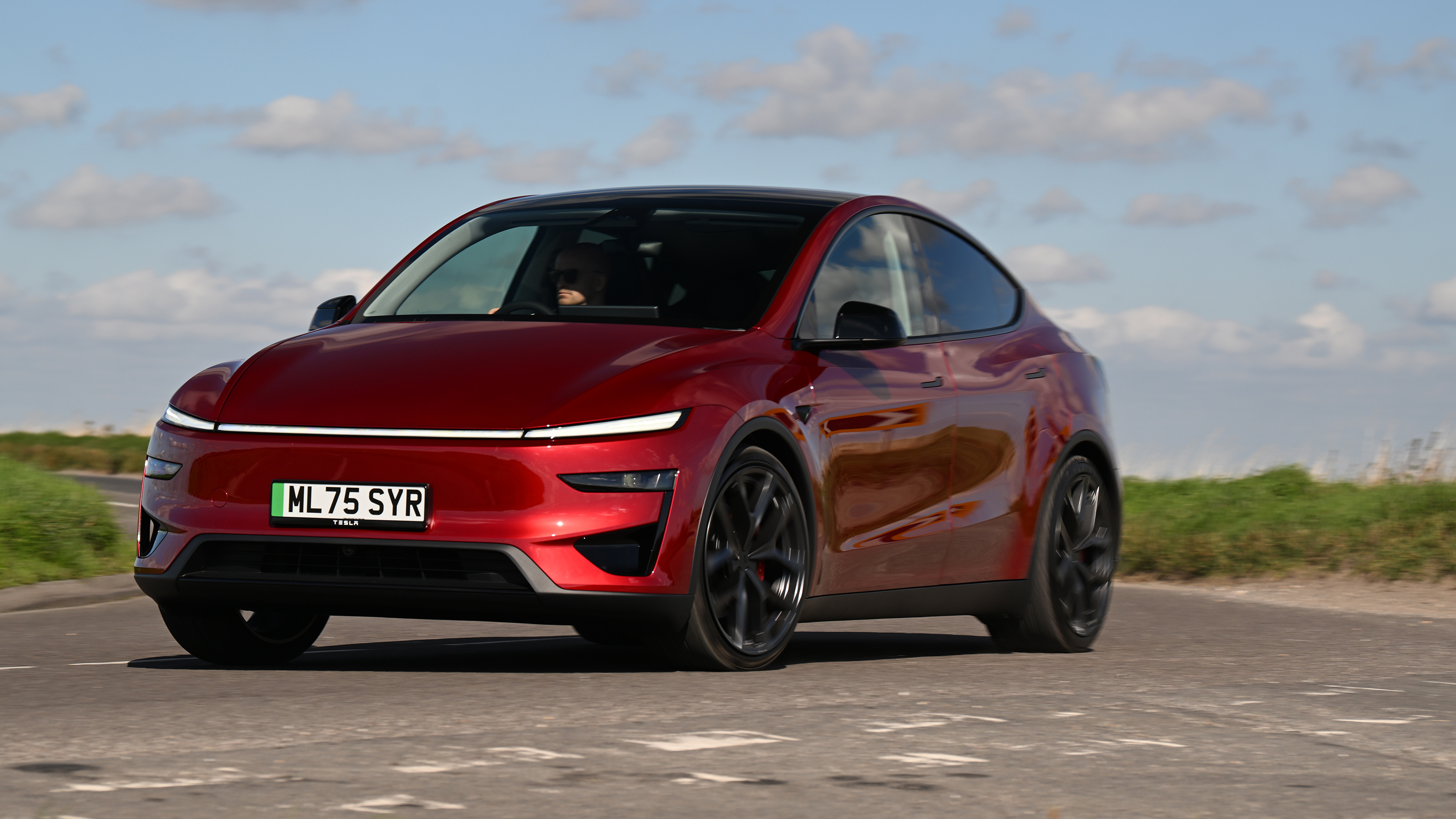 Tesla Model Y Performance 2025 - static
