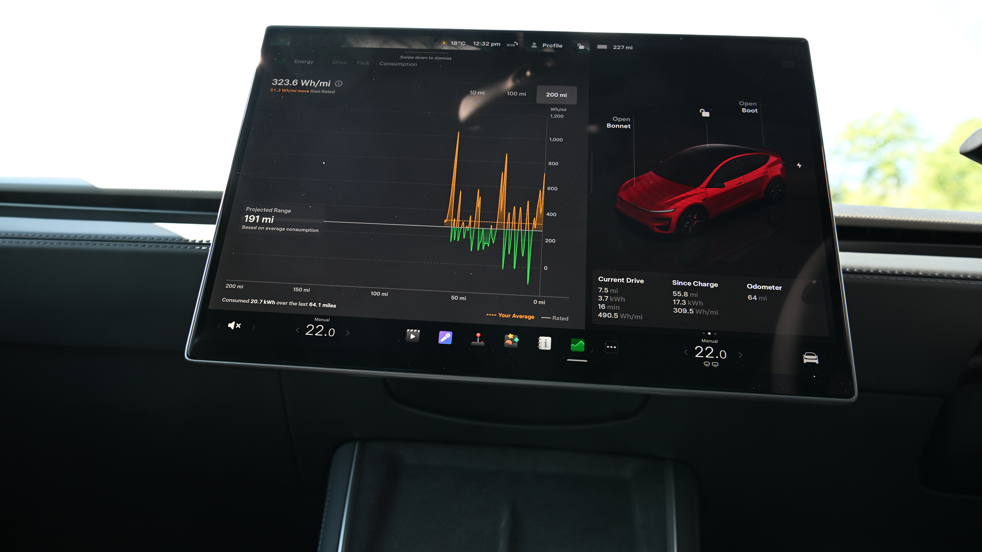 Tesla Model Y Performance 2025 - screen