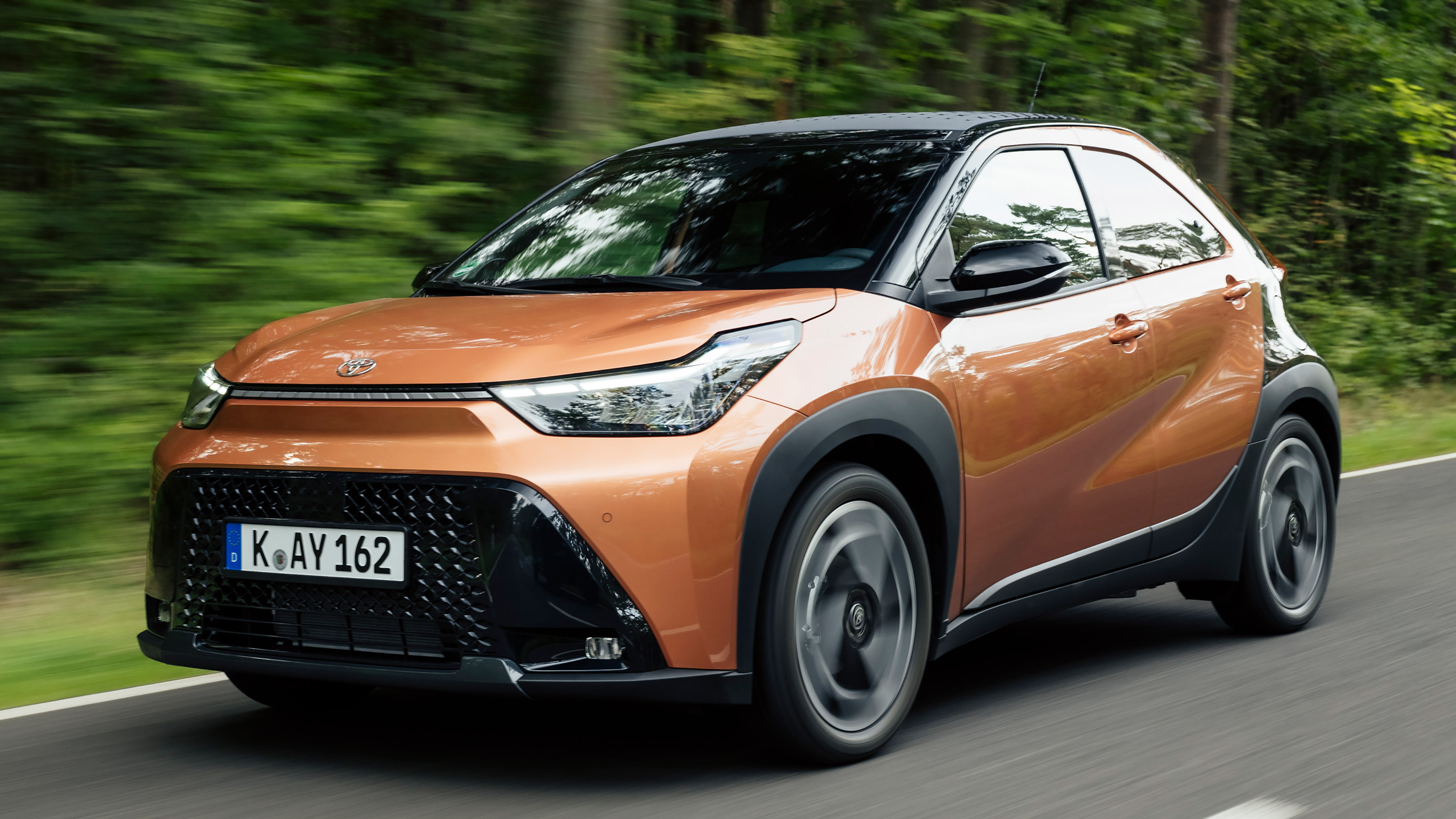 Toyota Aygo X Hybrid - front