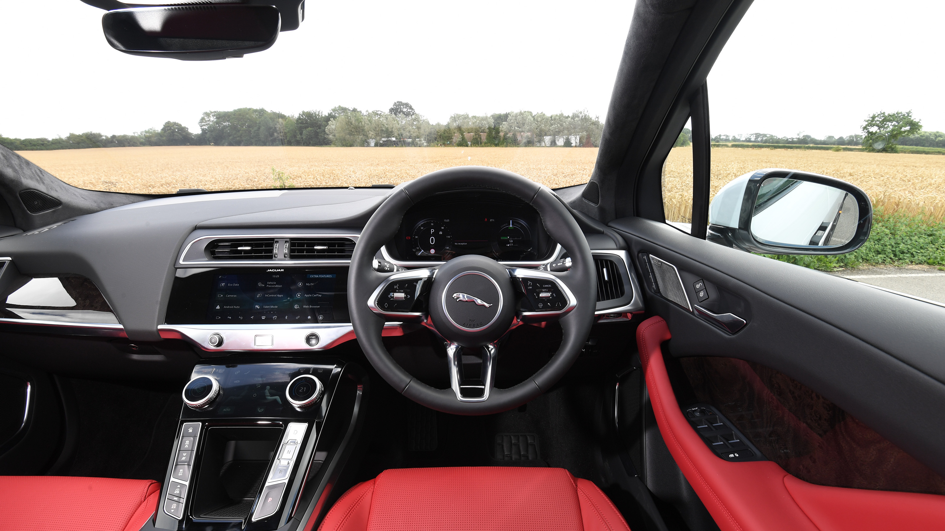 Used Car Hunter - comfy EVs for commuting for £30k, Jaguar I-Pace interior 