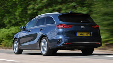 Used Car Hunter - small estate cars for £13,000 - Kia Ceed Sportwagon, rear tracking
