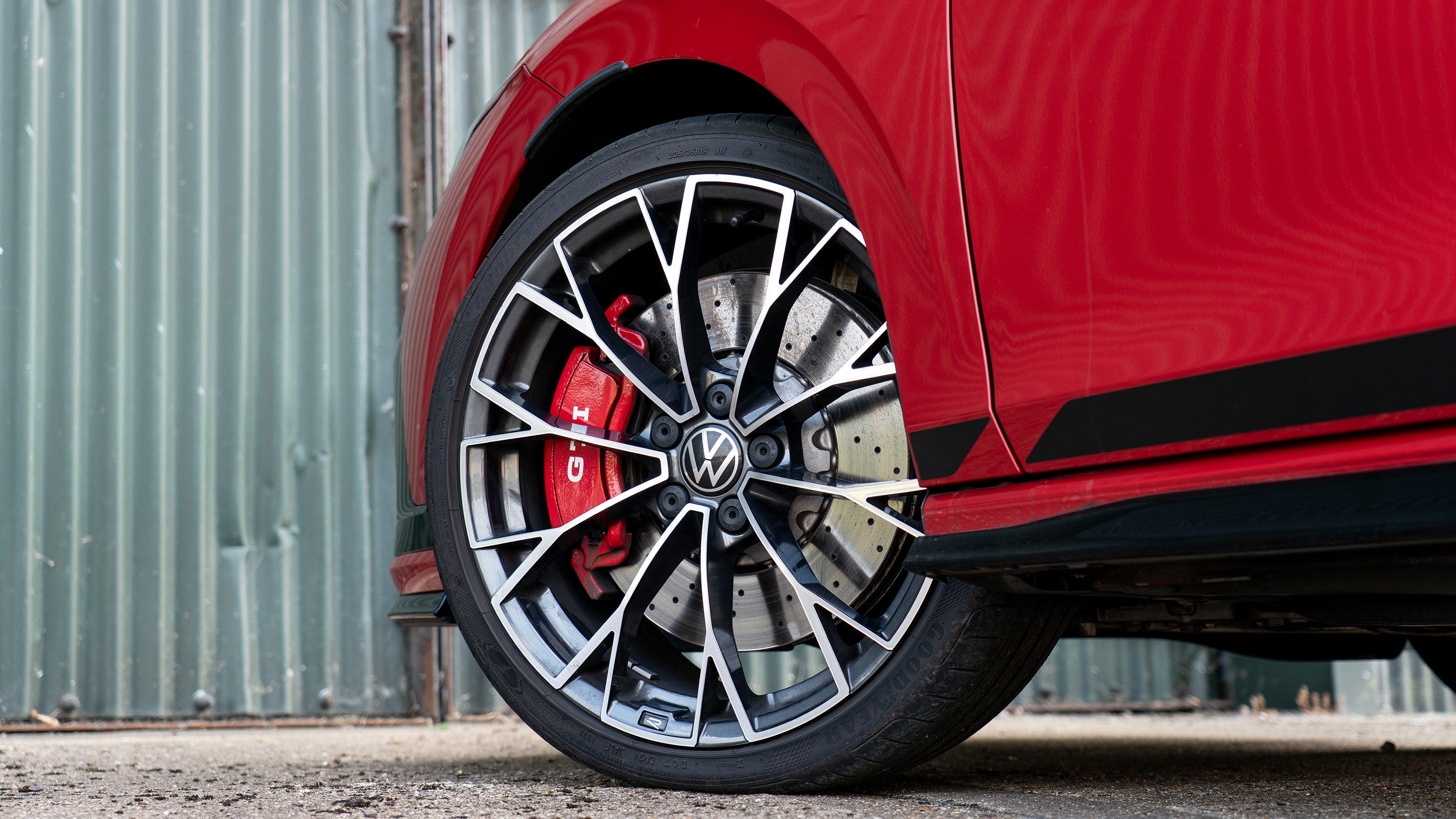 Volkswagen Golf GTI Clubsport - wheel