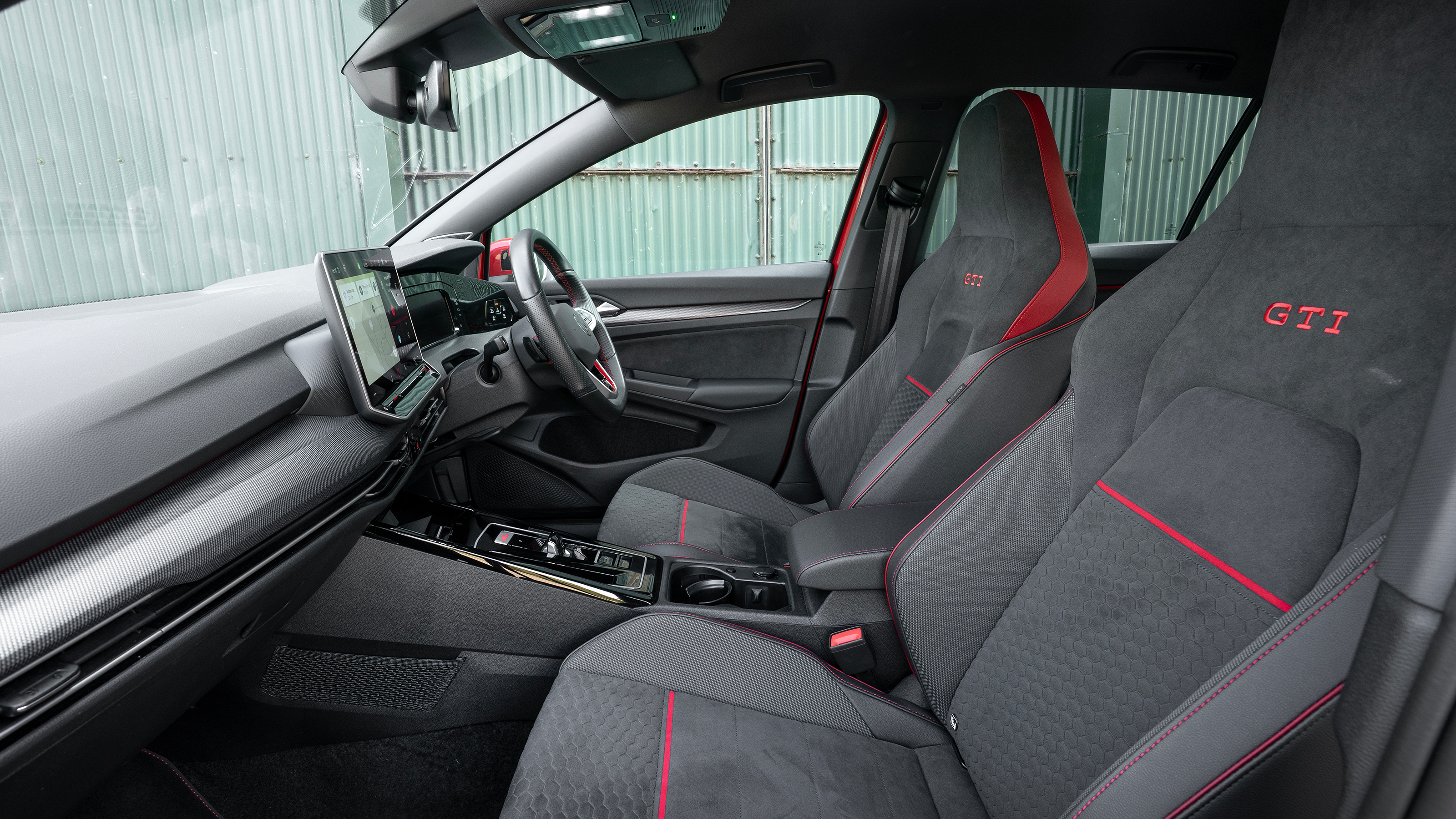 Volkswagen Golf GTI Clubsport - front seats