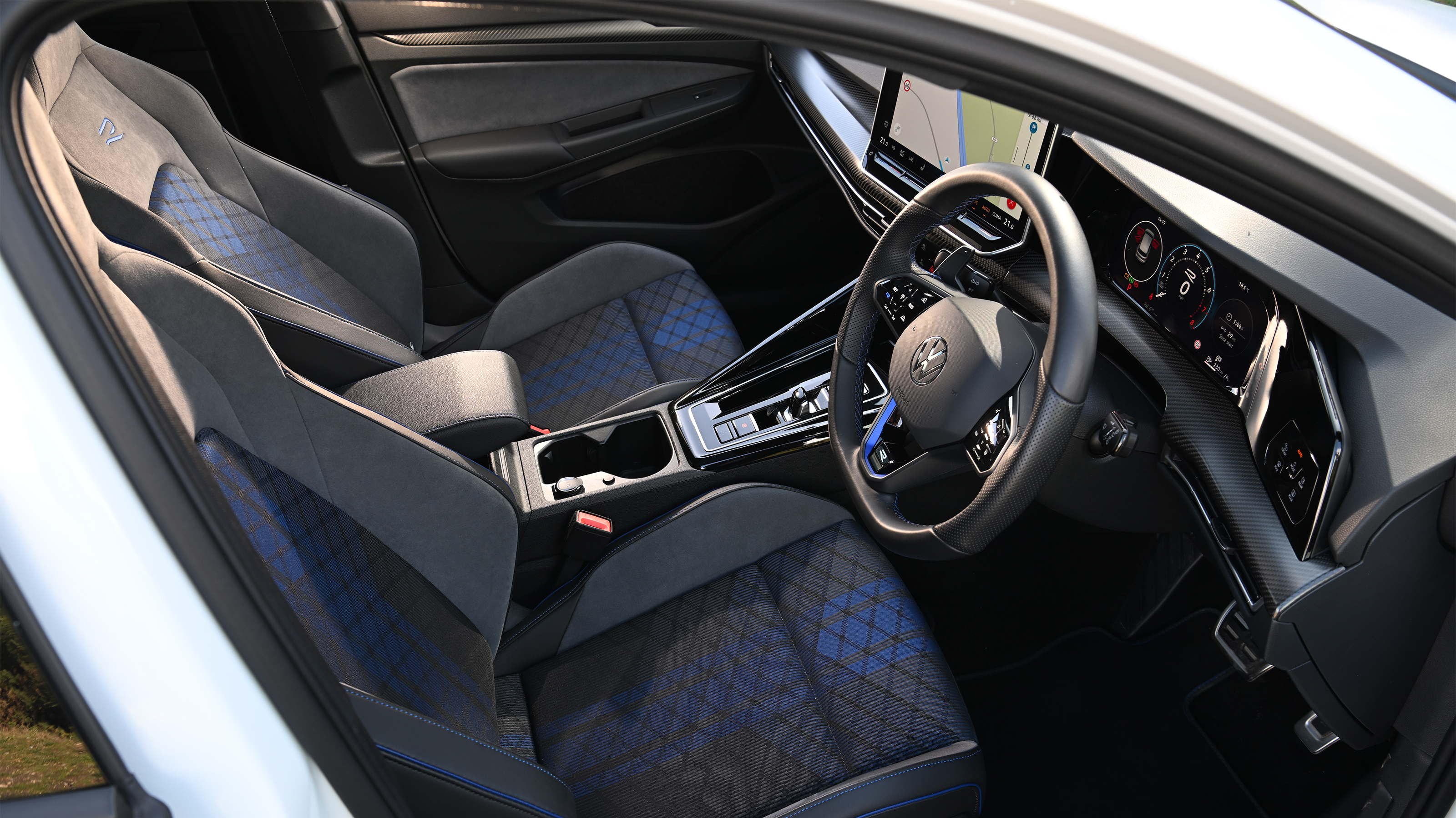 VW Golf R LT - interior