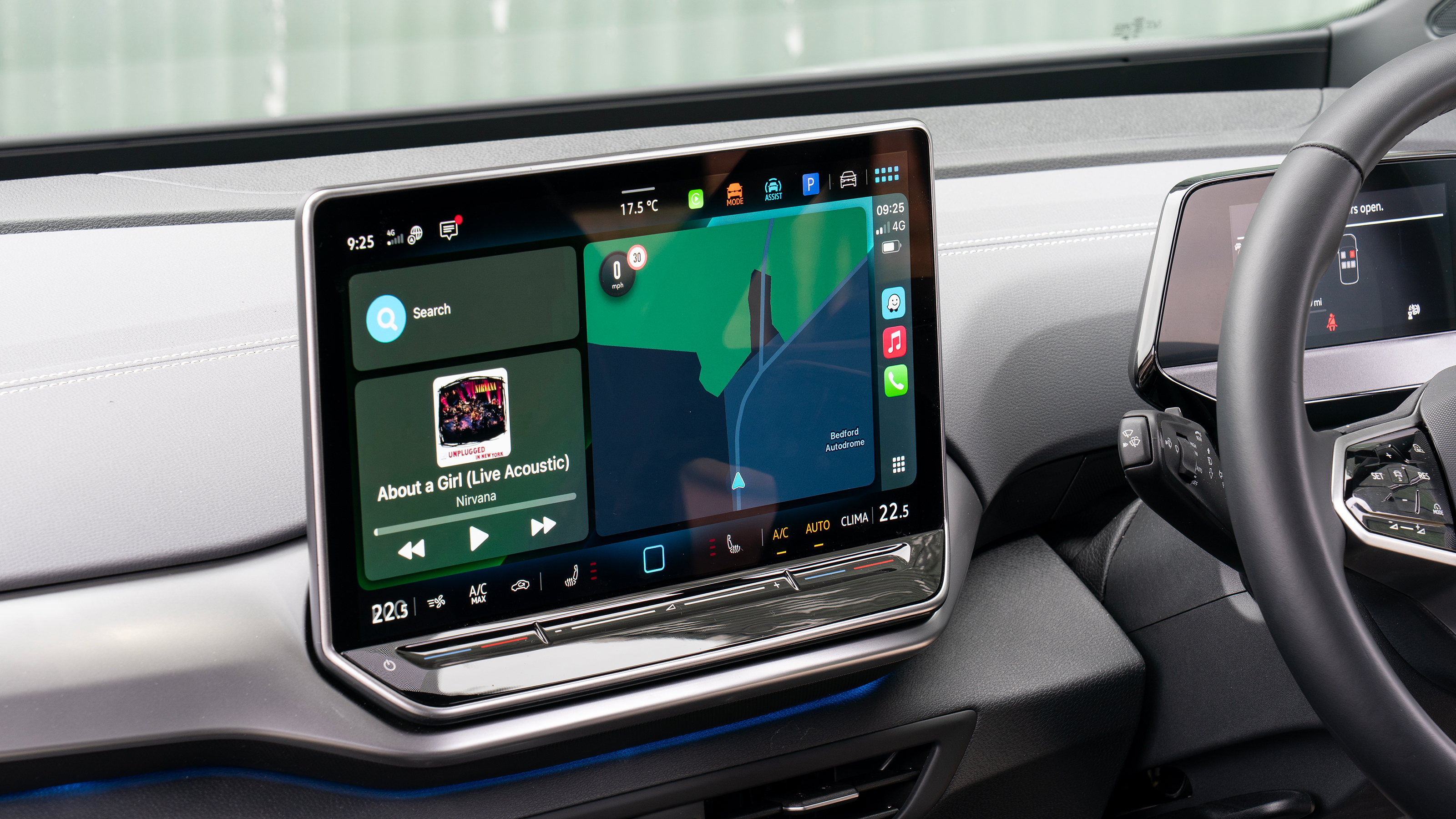 Volkswagen ID.4 - infotainment screen