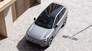 Volvo EX90 2025 updates