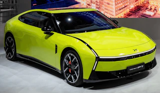 XPeng P7 - front 3/4