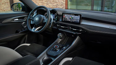Alfa Romeo Tonale - cabin