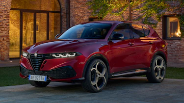 Alfa Romeo Tonale - front/side