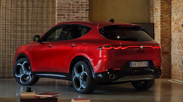 Alfa Romeo Tonale - rear studio
