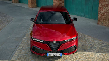 Alfa Romeo Tonale - above