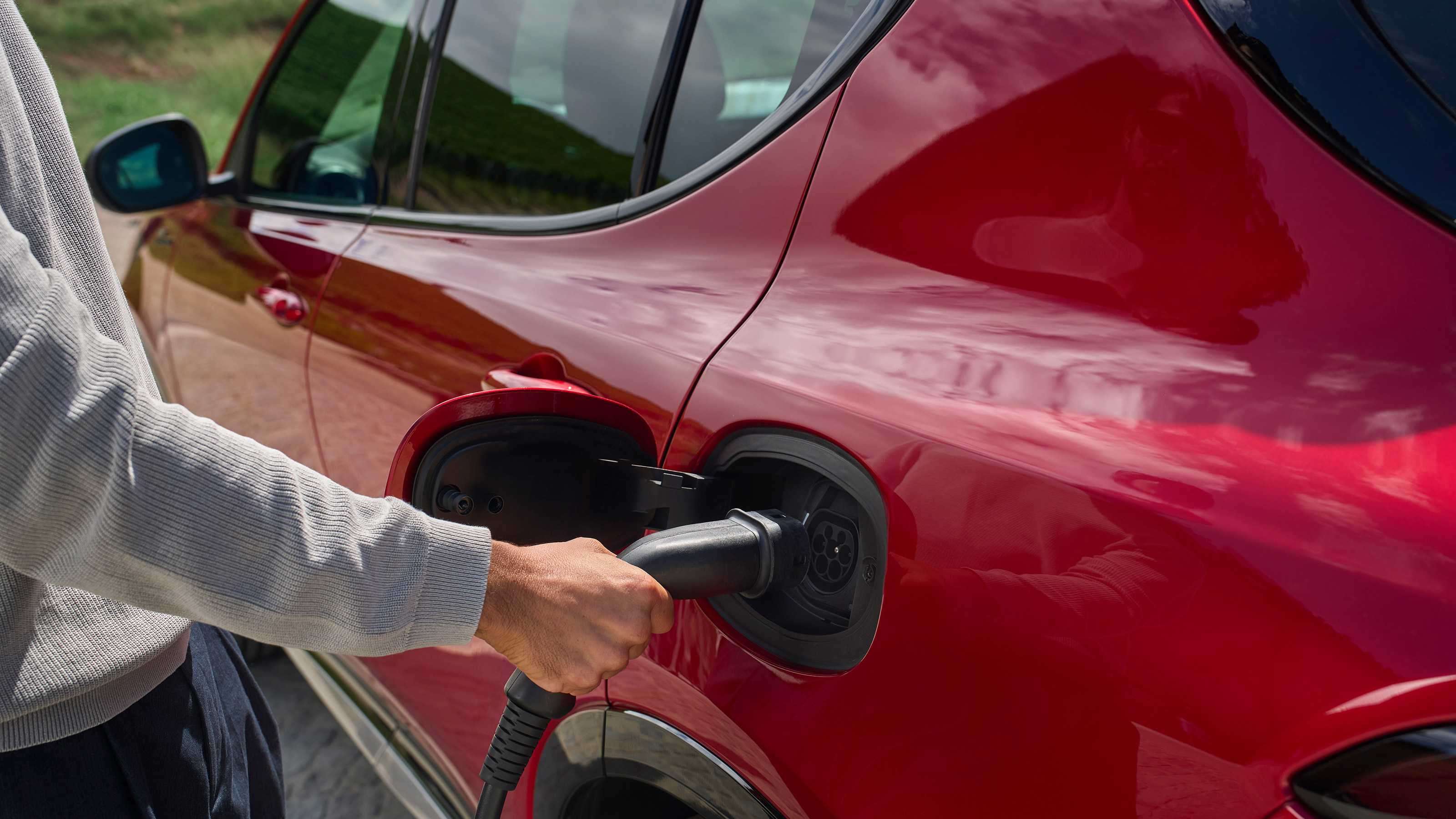 Alfa Romeo Tonale - charging
