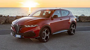 Alfa Romeo Tonale - front angled