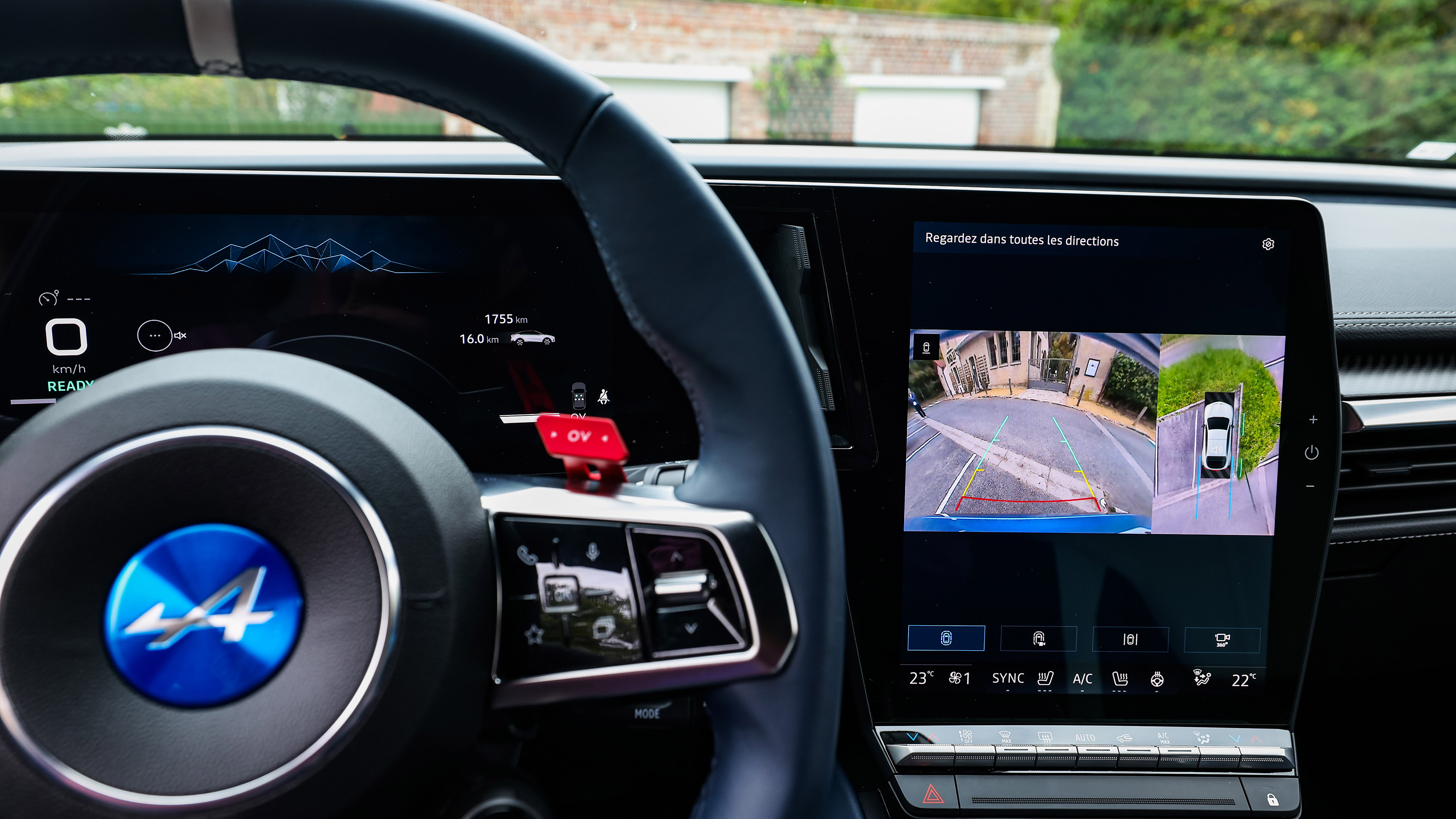 Alpine A390 - interior