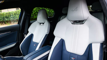 Alpine A390 - seats