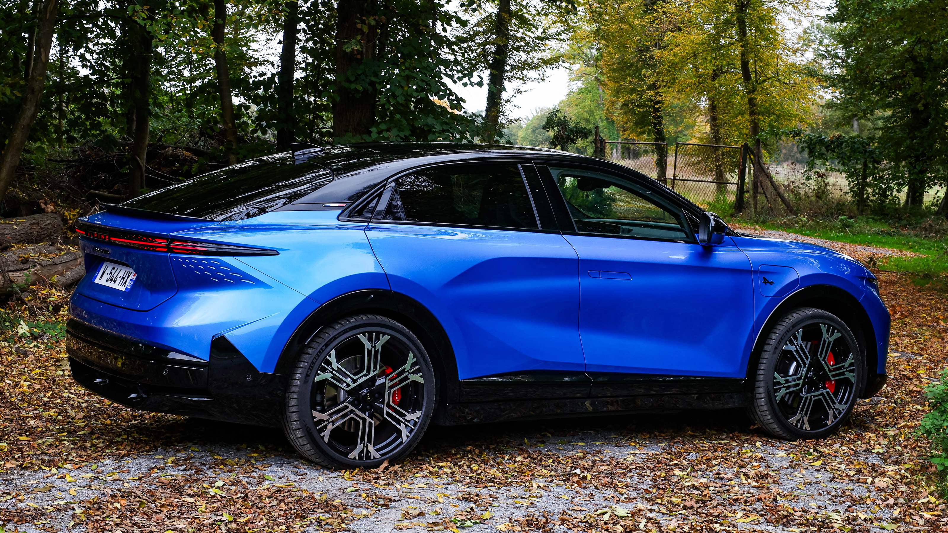 Alpine A390 - rear static