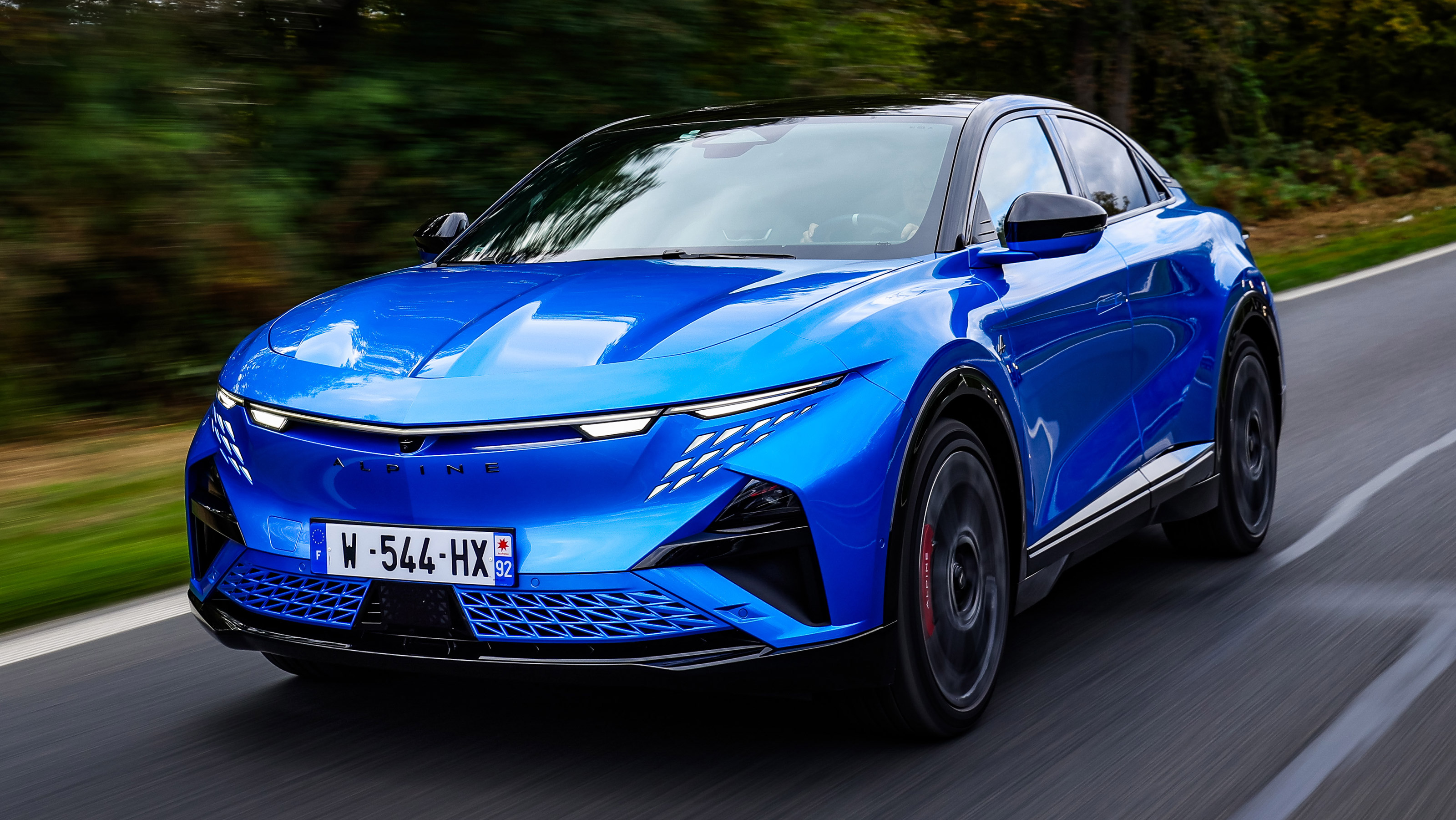 Alpine A390 - front