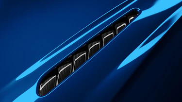 Aston Martin DB12 S - bonnet detail