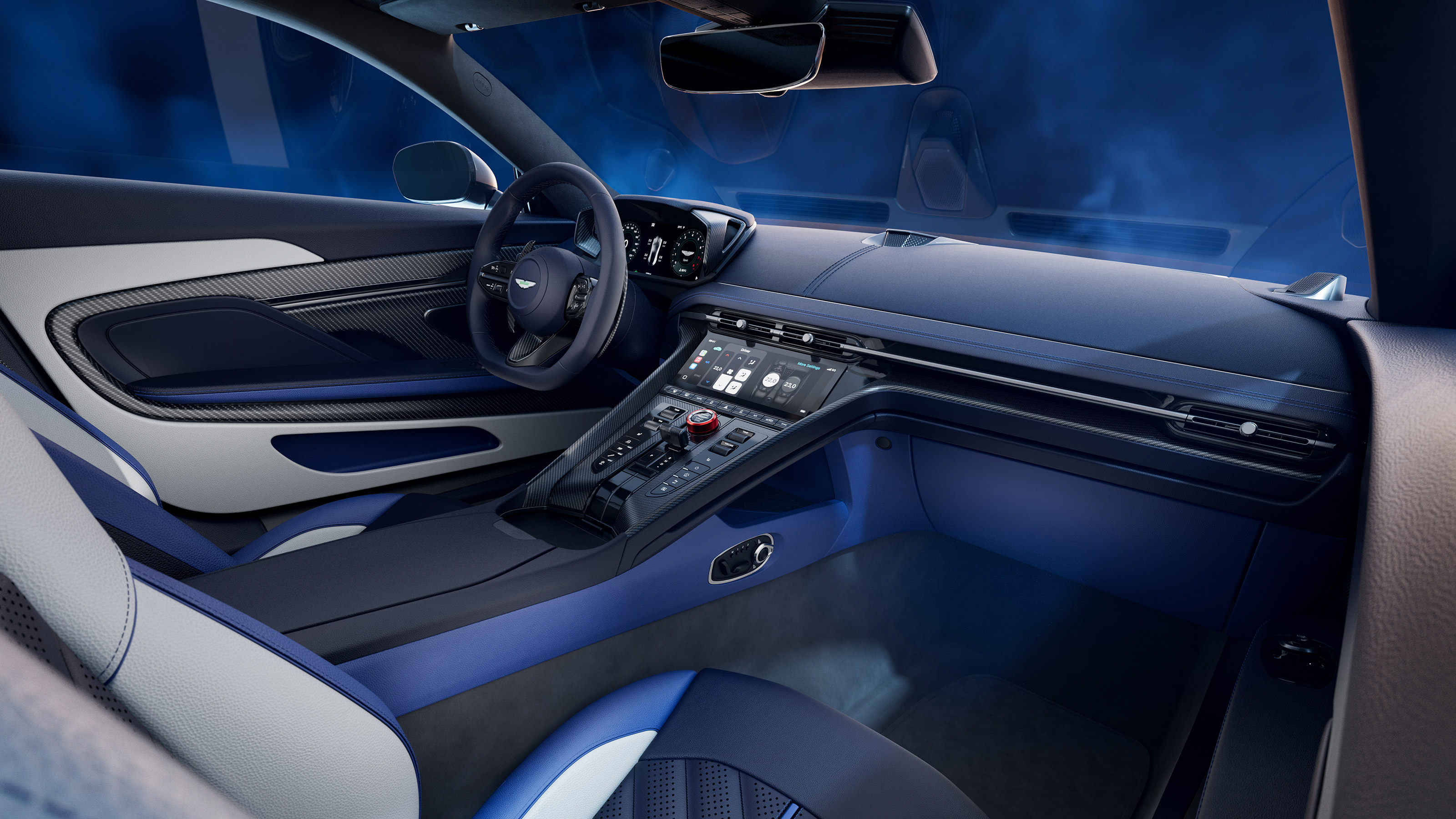 Aston Martin DB12 S - dash