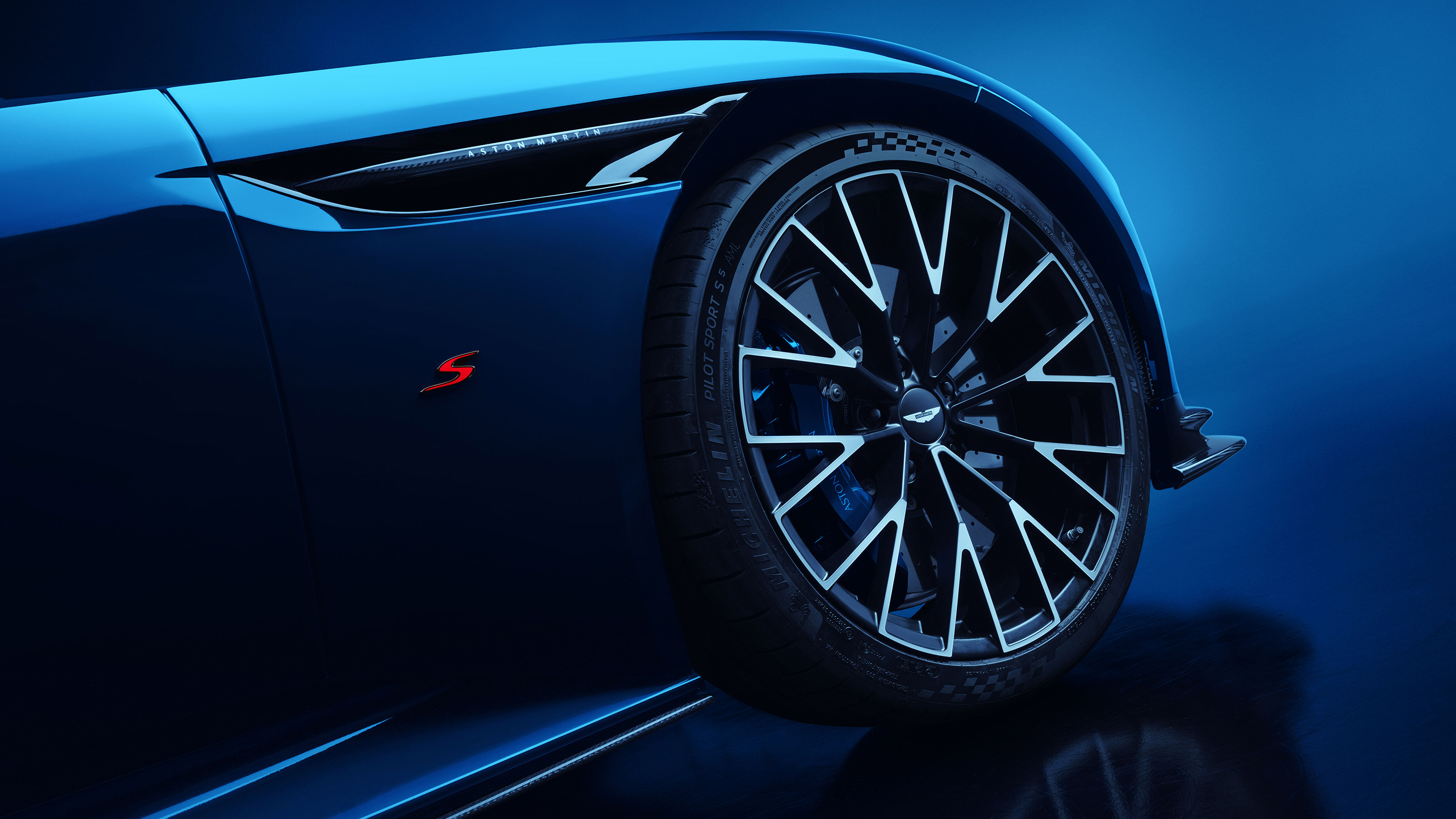 Aston Martin DB12 S - wheel